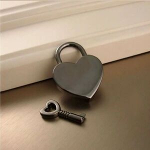 Heart Shaped Lock and Key Set S1248